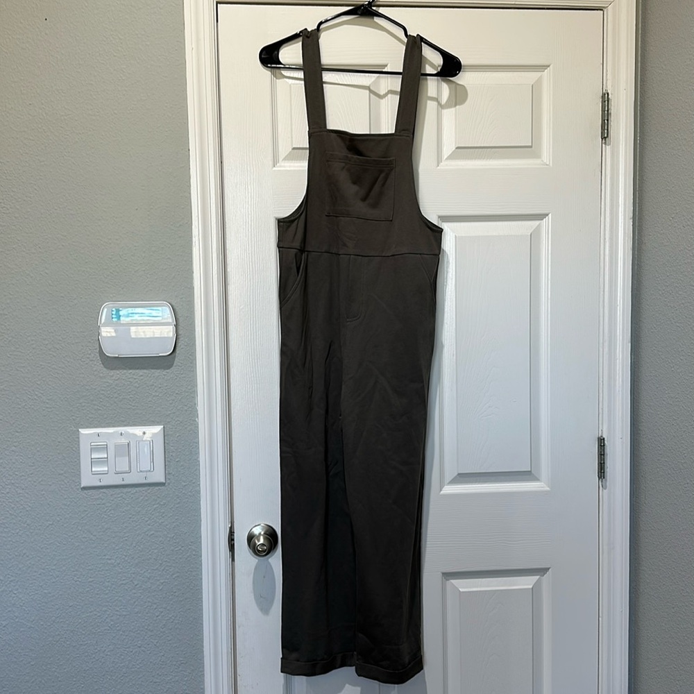 Pink Lily overall gray